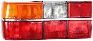 Tail lamp chrome strip left